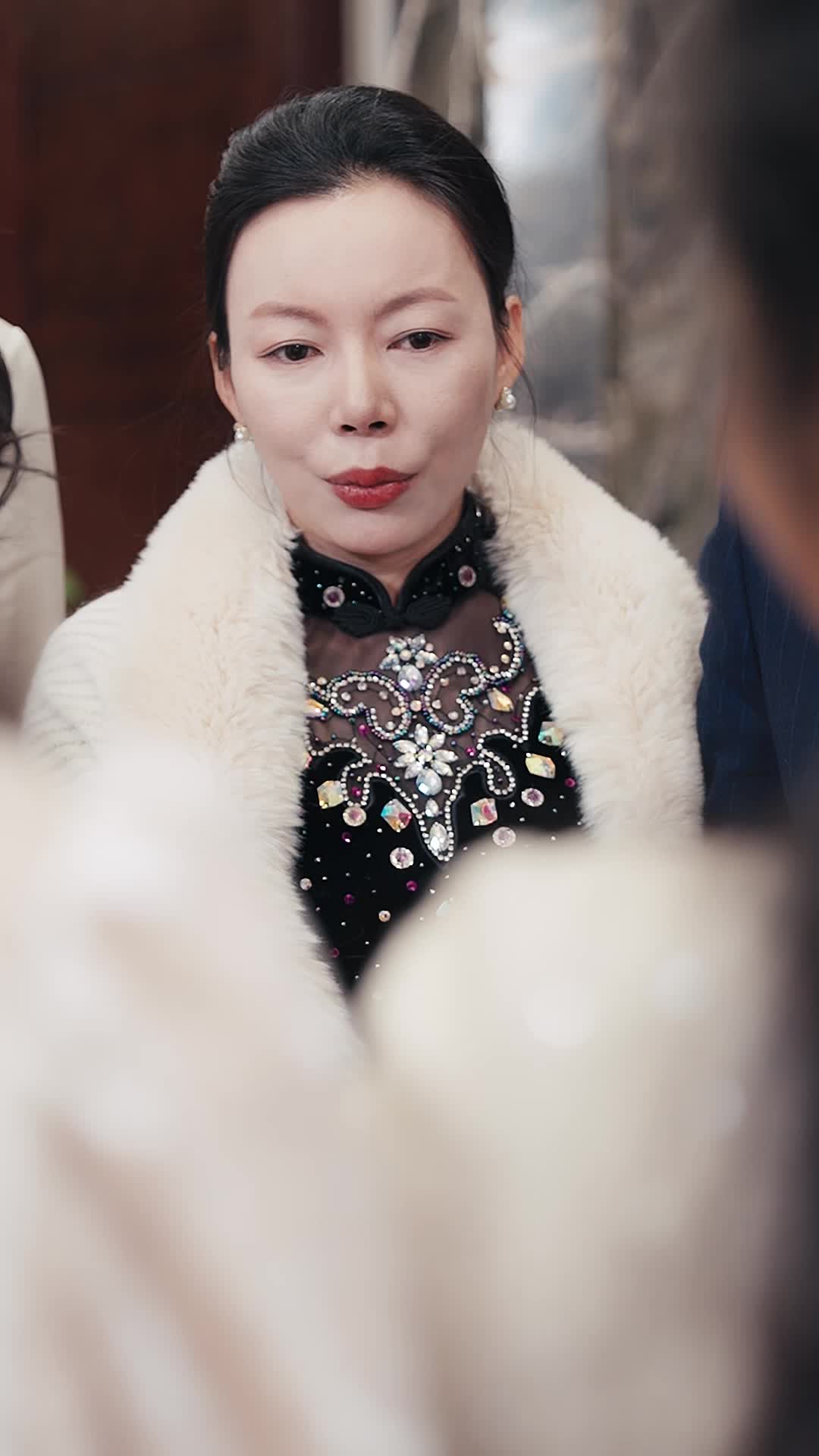 Tập 63 - Người Kế Thừa và Cuộc Hôn Nhân Giả